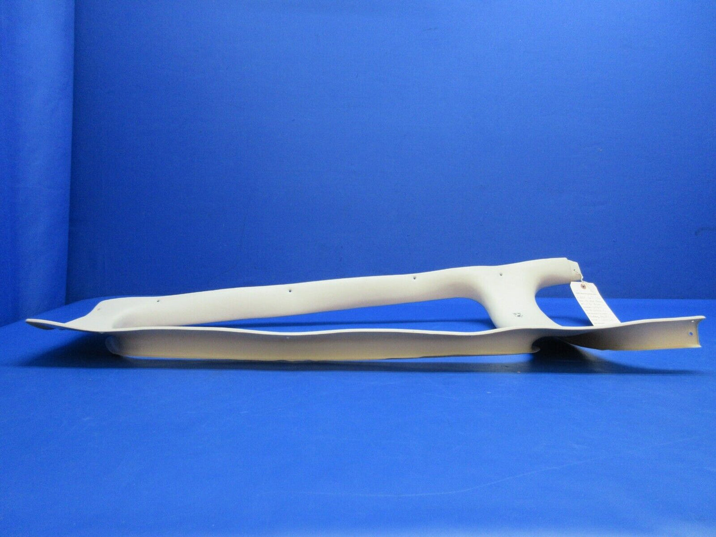 Beech 95-B55 Baron Window Molding Assy  AFT Cabin LH P/N 96-534131-3 (0523-1107)