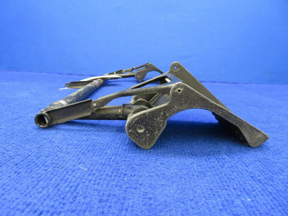1956 Cessna 310 Rudder Pedal Assy RH w/ Torque Tube P/N 0861700-2 (0422-92)