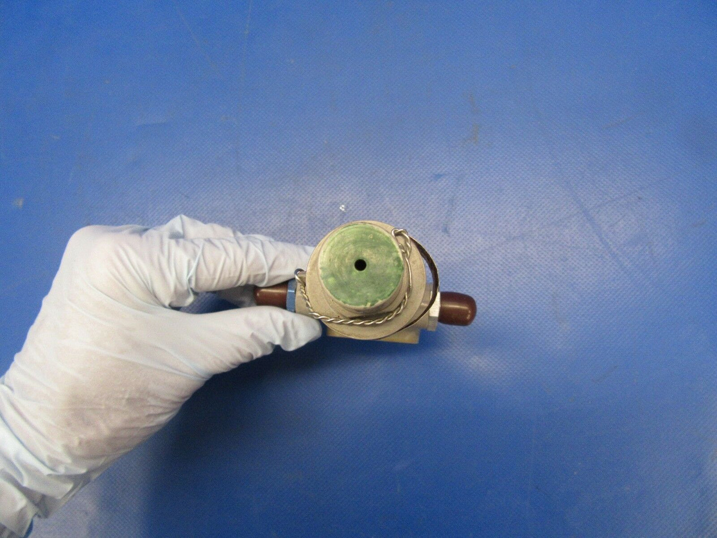 Cessna 210 / 210E Actuator Main Gear Downlock P/N 1280109-3 (0518-280)