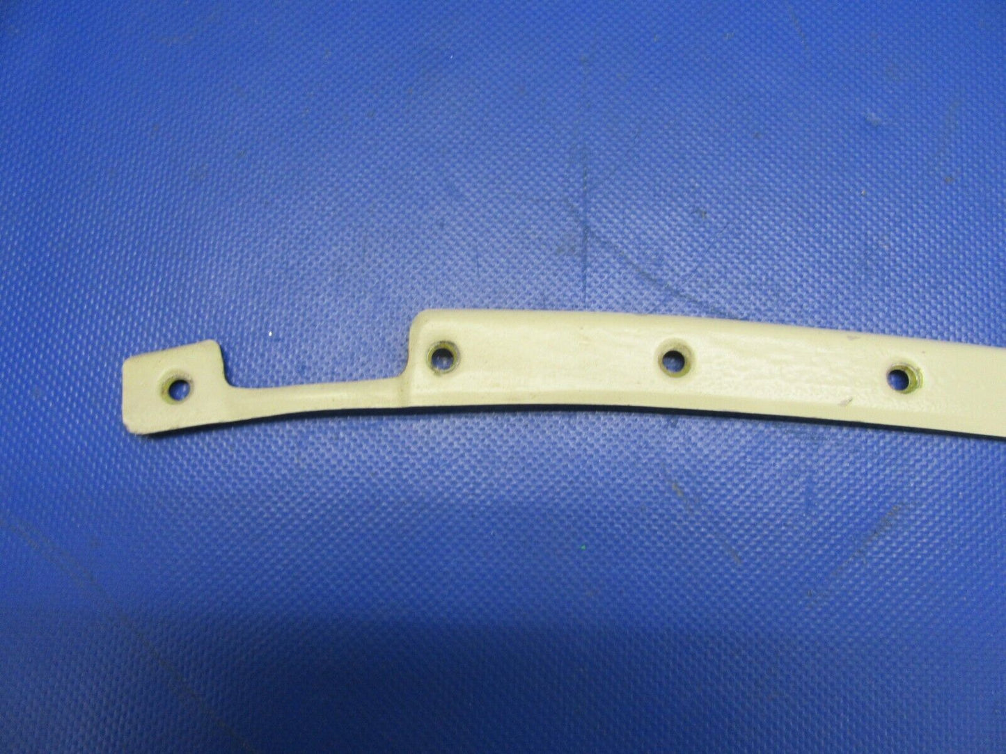 Beech 95-B55 Baron Strip Retainer Cabin P/N 50-534033-179 (0621-58)