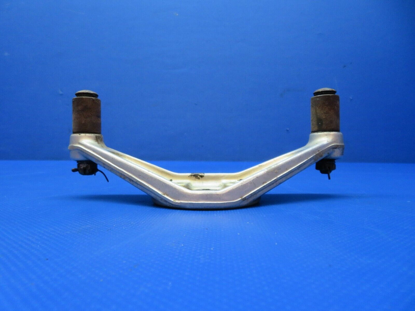 Piper PA-24-180 Nose Wheel Steering Arm Assy P/N 21714-00 (1223-286)