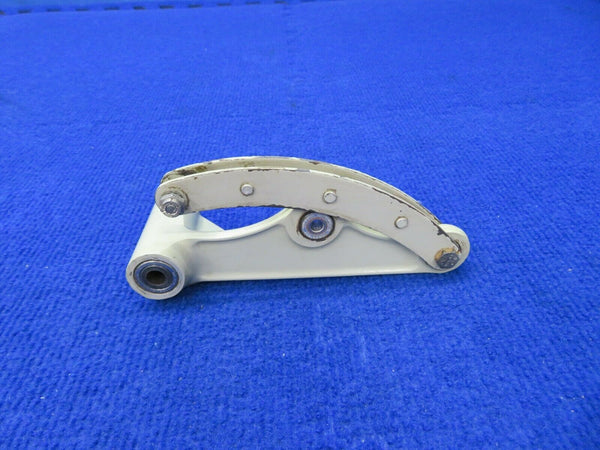 Cessna 310 Bellcrank Rocker Arm Assy Main Gear w/ Link P/N 0841104-4 (0422-428)