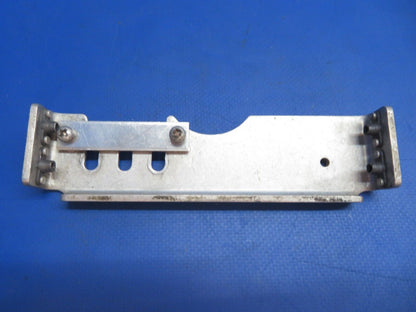 Piper PA-28-180 Cherokee Bracket Assy Engine Controls P/N 67224-00 (0323-752)