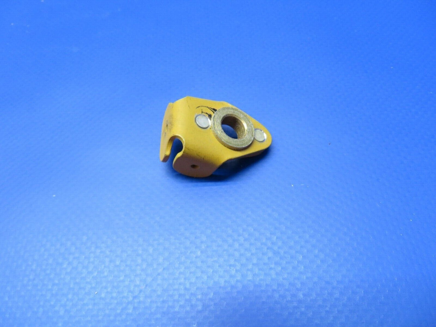 Piper Hinge Assy P/N 40012-003 NOS (0922-331)