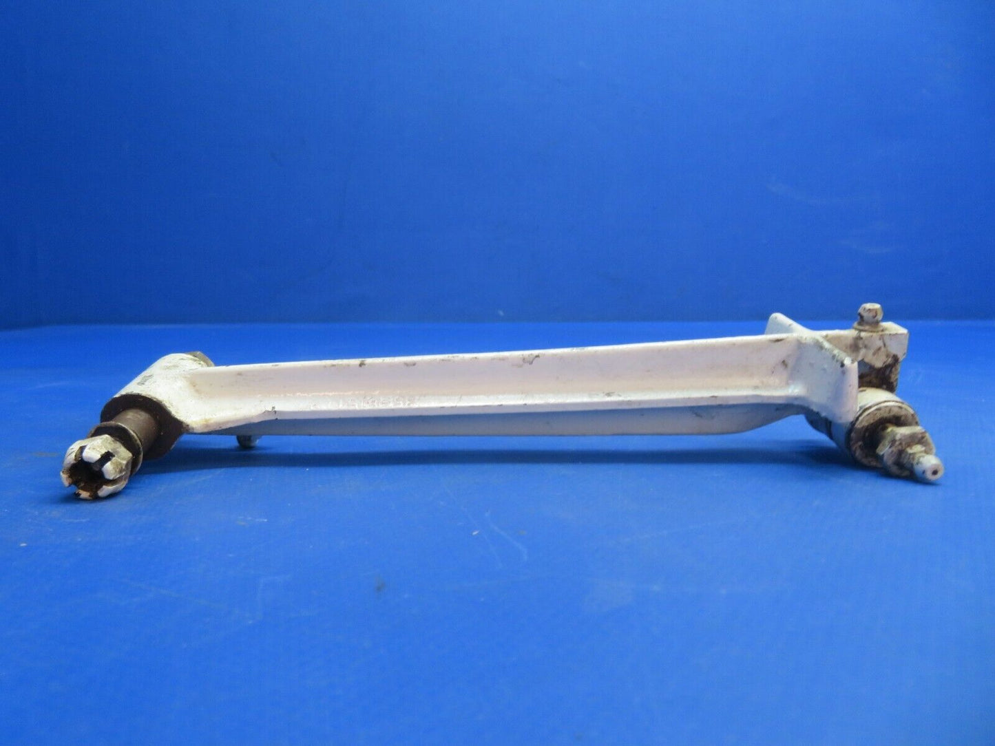 Beech Link Assy Landing Gear Casting # 35-815749 (1122-625)