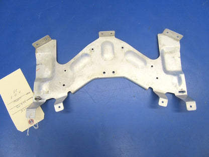 Cessna 210 E Bulkhead Main Gear Actuator P/N 1291140-3 (0618-95)