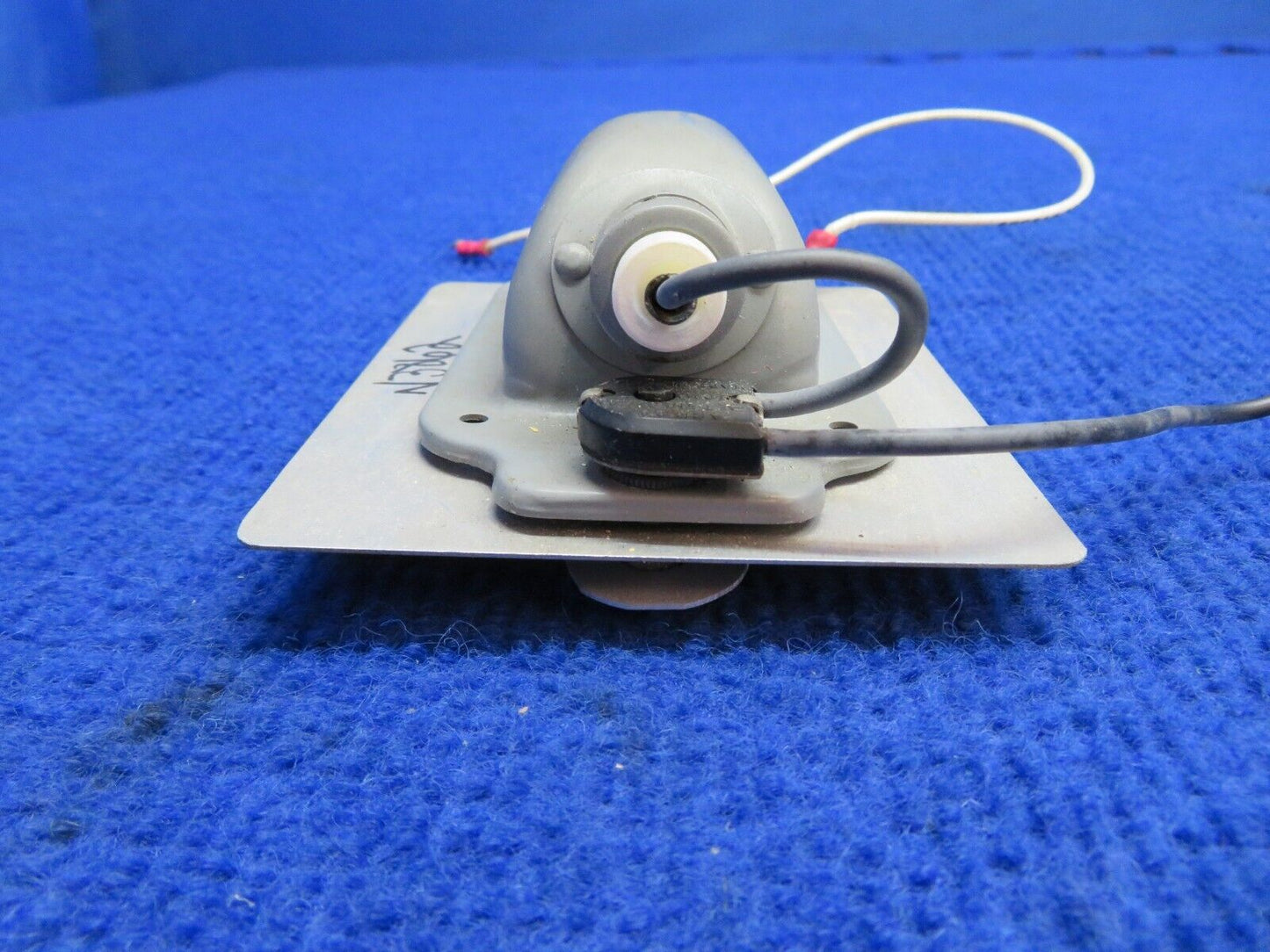 Mooney M20G Grimes Dome Light Assy P/N B-3555A-8 (0822-598)