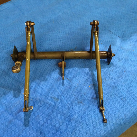 1955 Cessna 310 Nose Gear Torque Tube Assy P/N 0813300-90 (0316-51)