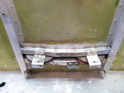 Piper PA-28-140 Spar Box Assy LWR Cockpit P/N 66689-00 (1123-125)