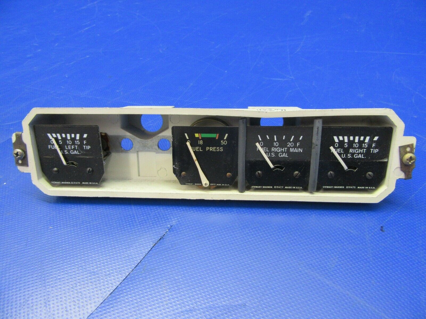 Beech C24R Sierra Stewart-Warner Instrument Cluster Gauges (0420-295)