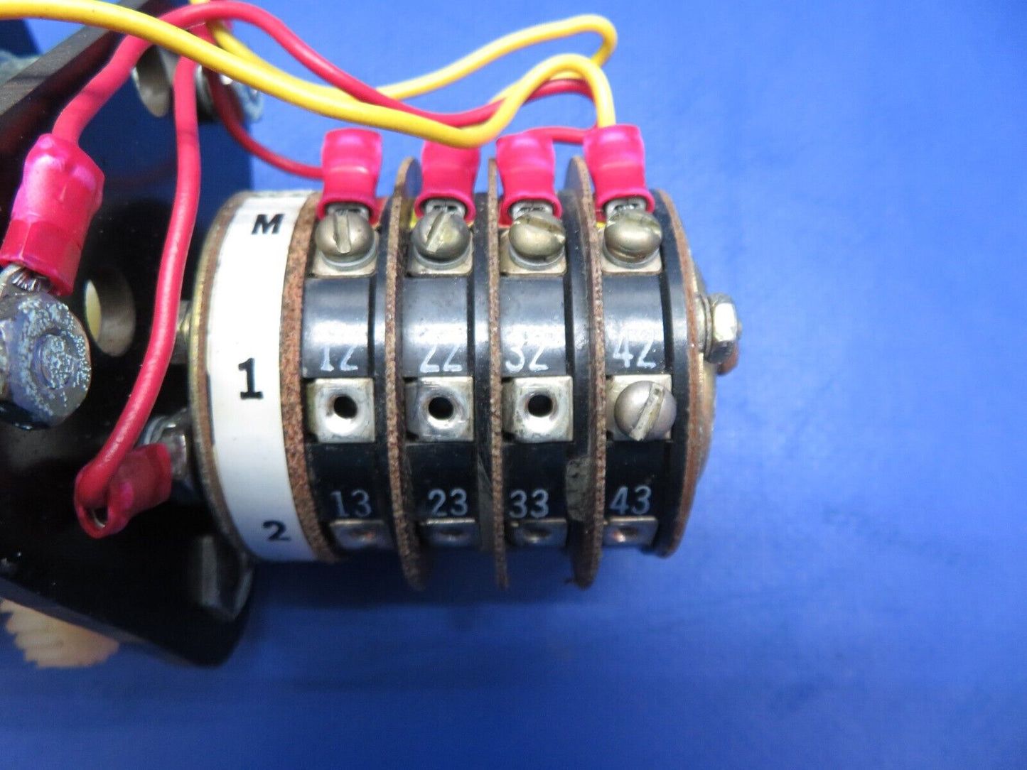 Cessna 310 /  310F Alcor Dual EGT Indicator (0923-415)