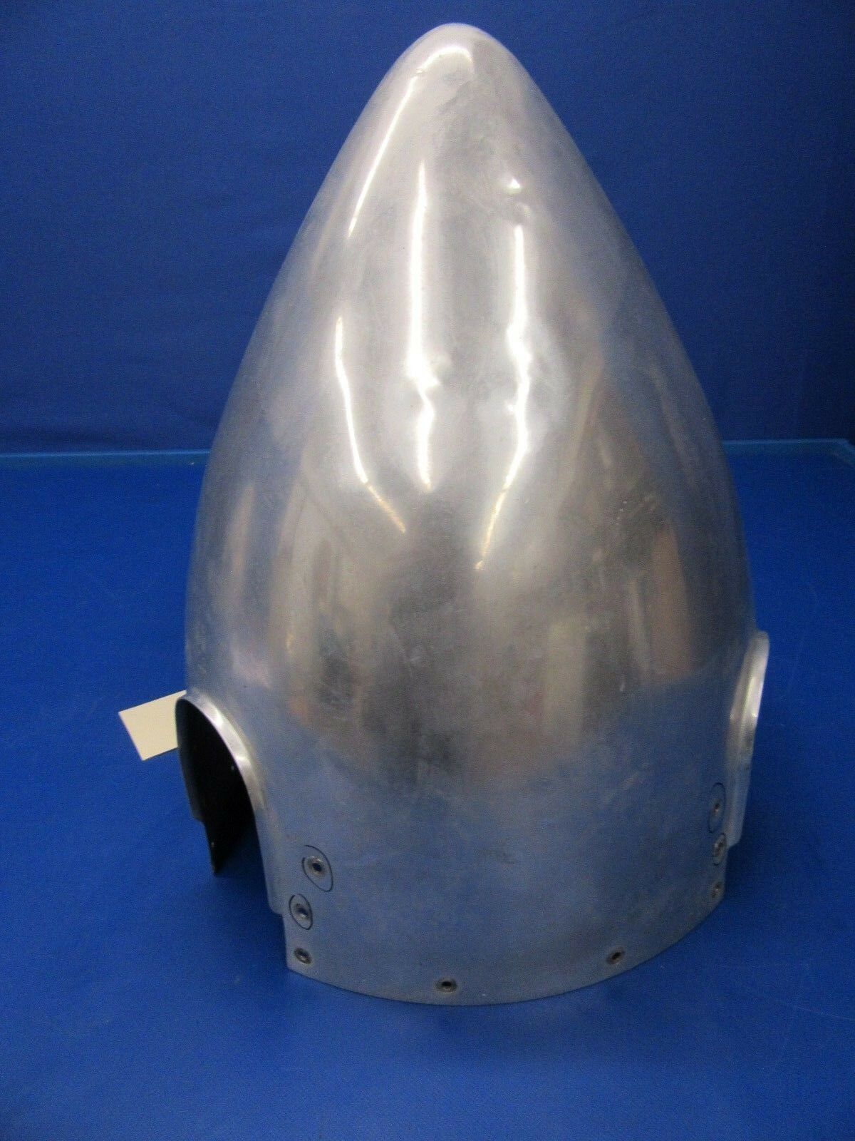 Hartzell Beech 3 Bladed Spinner P/N 96-960022-27 (0418-152)