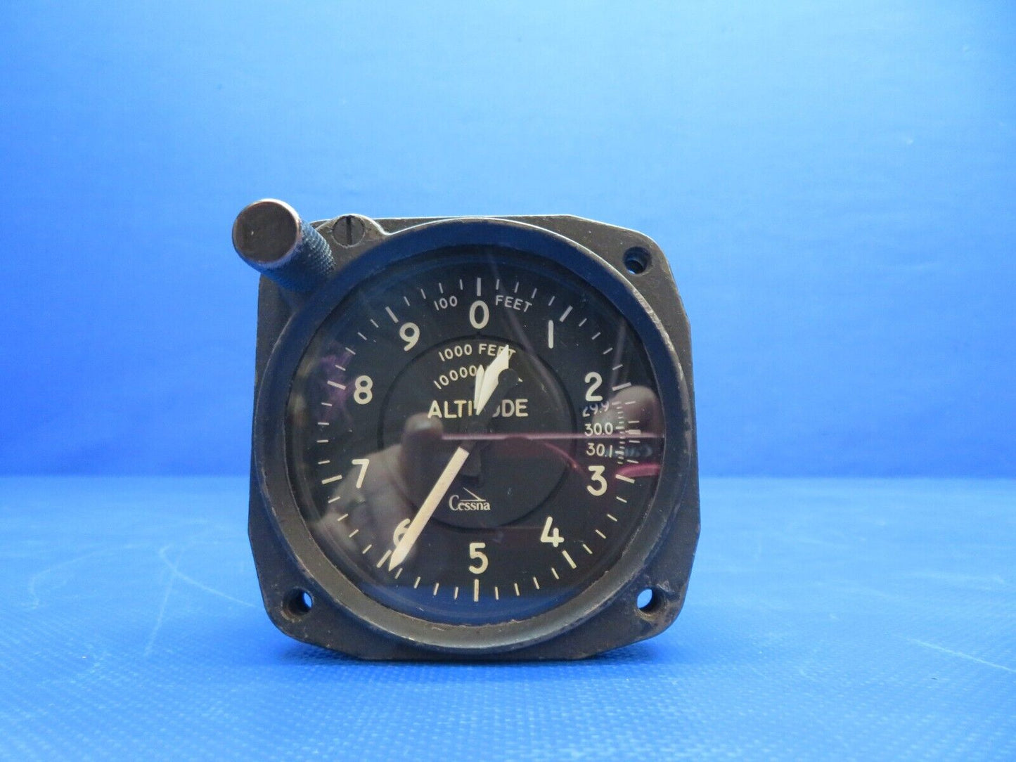 Man Cave / Decoration Aircraft Instrument LOT OF 8 (0124-302)