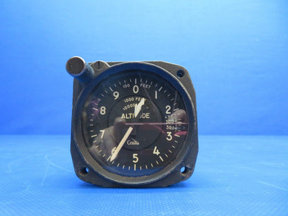 Man Cave / Decoration Aircraft Instrument LOT OF 8 (0124-302)