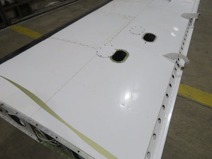 1980 Piper PA-34-200T Seneca II RH Wing P/N 37093-13R w/ De-ice (0224-94)