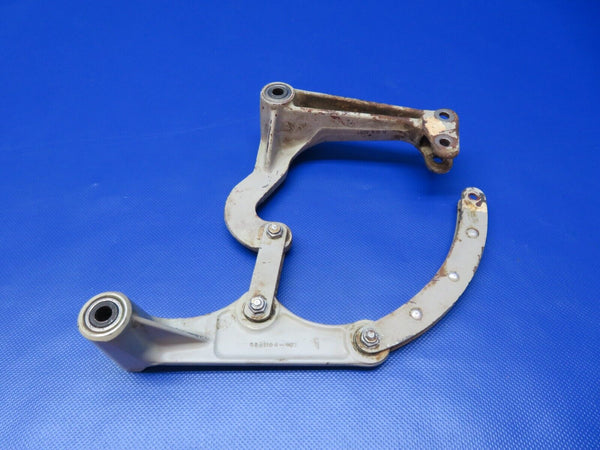 Early Cessna 310 / 310B Idler Arm Bellcrank MG LH P/N 0841106-1 (1223-220)