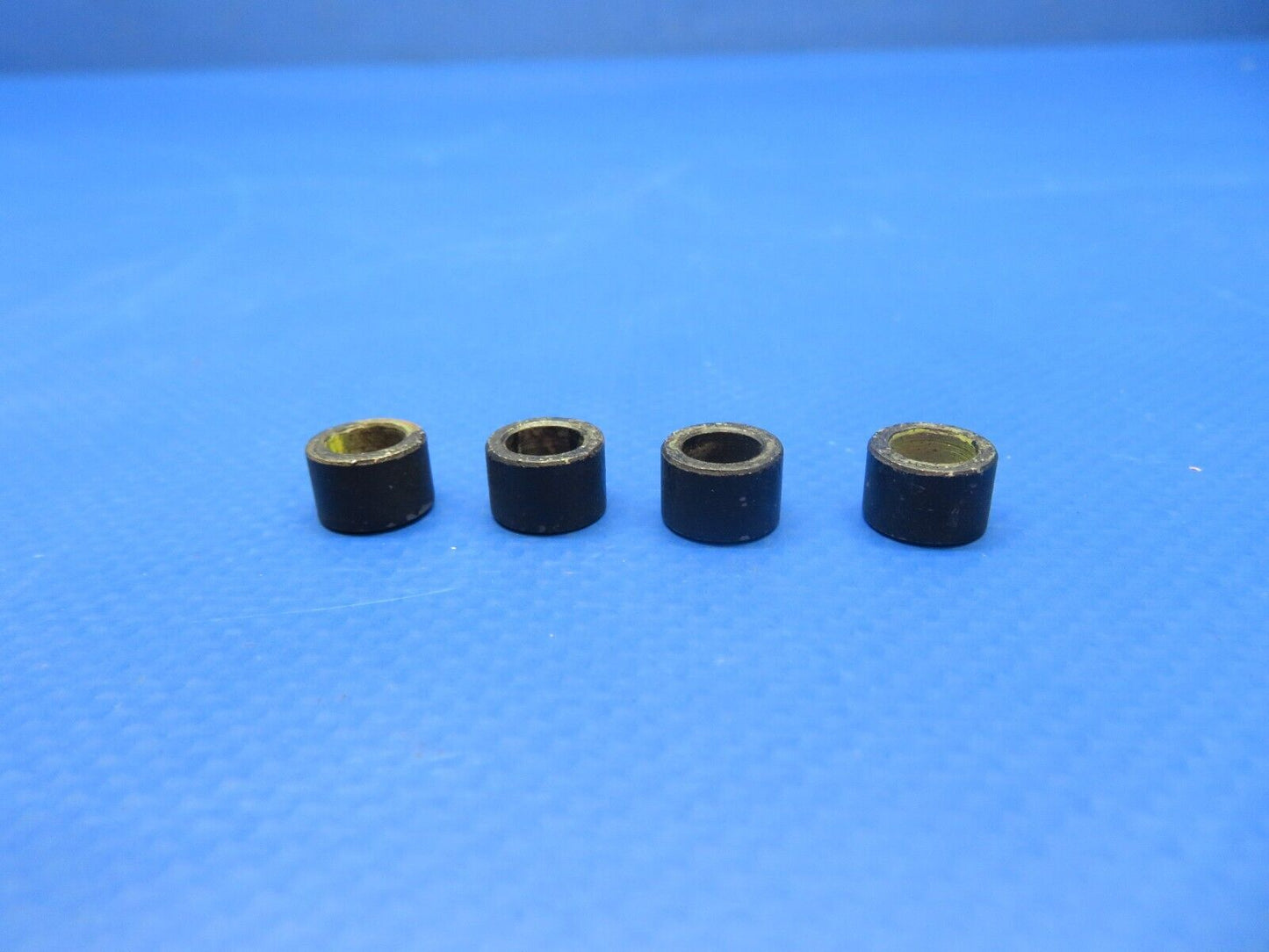 Piper Bushing P/N 14175-046 LOT OF 4 NOS (0922-829)