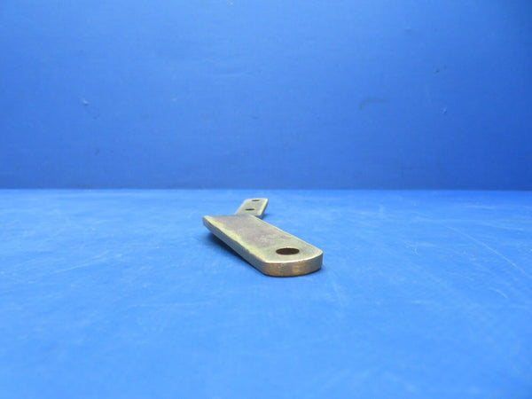 Continental 470 Generator Lower Bracket CAD Plated P/N 628583C NOS (0923-716)