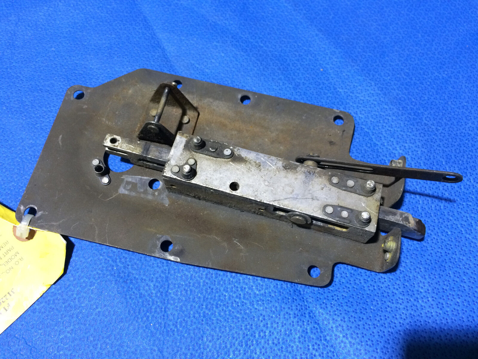 Cessna Cabin Door Latch Plate Assy P/N 1217049-4 (0116-50)