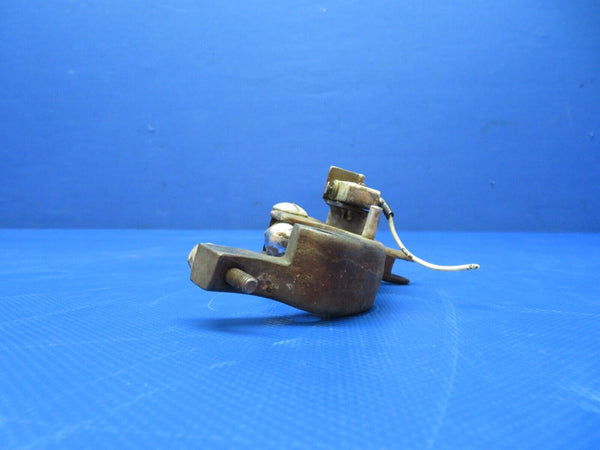 Cessna 337 / 337E RH Main Gear Downlock Lock Assy P/N 1541007-2 (1223-317)