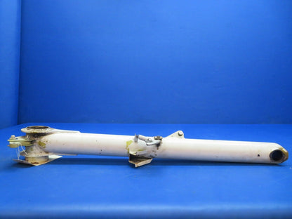 Lake LA-4-200 RH Main Gear Leg Assy P/N 1-4100-8 (0123-509)