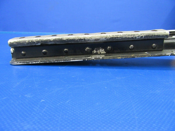 Cessna 310 / T310Q Seat Track Assy RH INBD OTBD 0812987-6, 0812987-7 (0619-109)