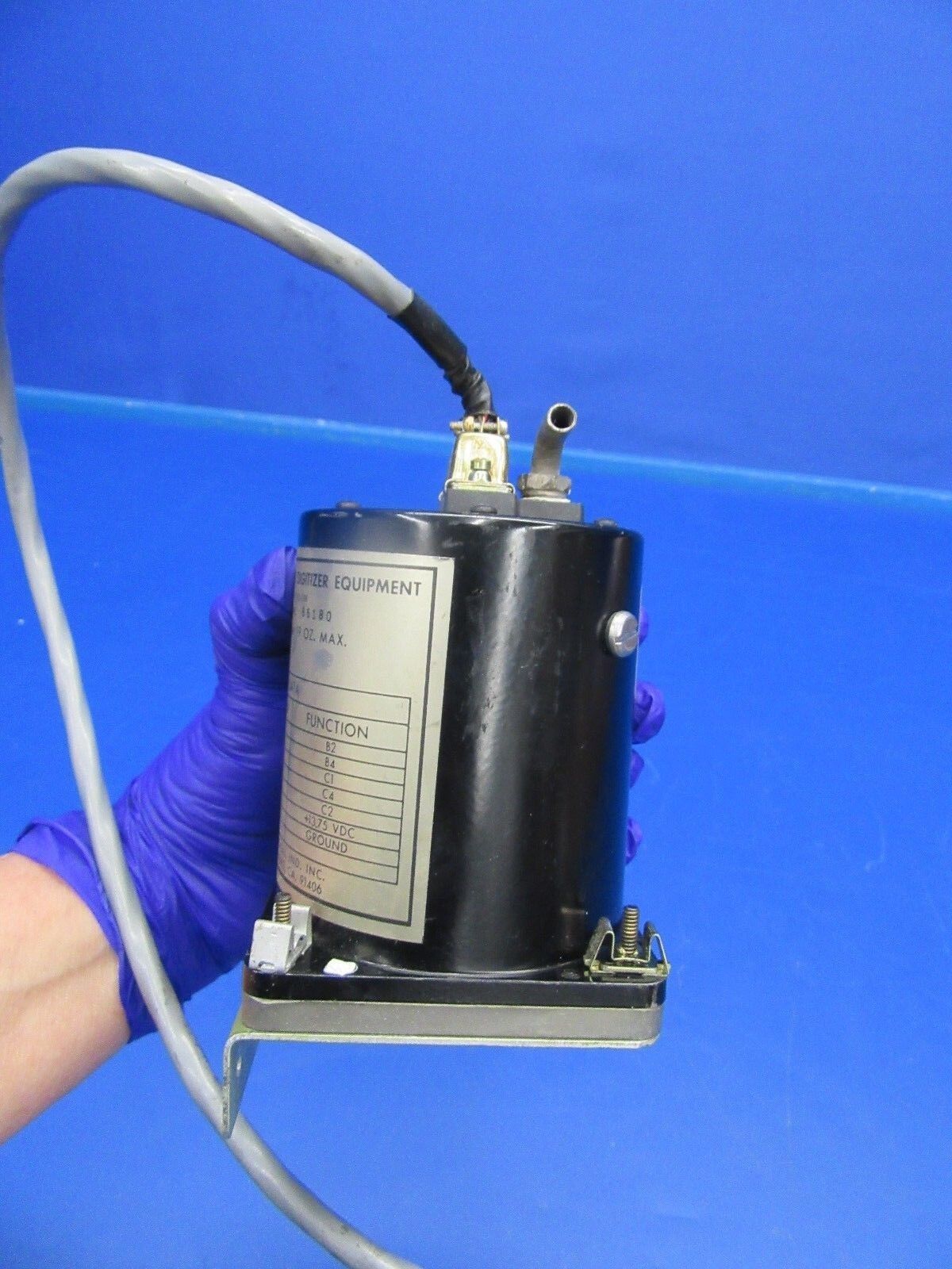 Cessna 210 E Trans-Cal Pressure Altitude Digitizer P/N D120-P2-T (0618-35)