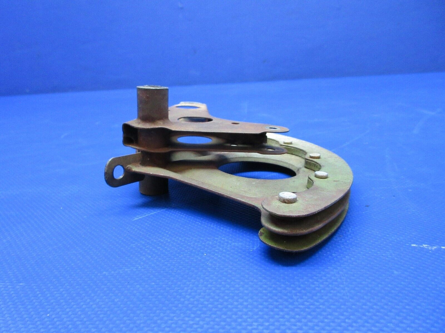 Cessna 337 / 337E LH OTBD Flap Quadrant & Bellcrank P/N 1462020-23 (1223-1462)