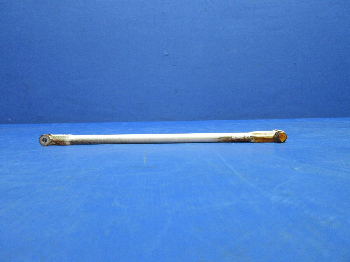 Cessna 310 / 310I Aileron Trim Rod Push-Pull 10" P/N 0862100-71 (1023-741)