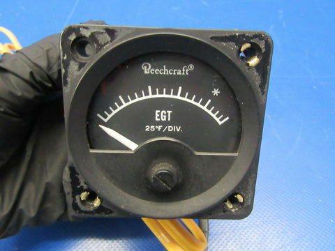 Alcor EGT Exhaust Gas Temperature Indicator  210-8A, 1135B7.SA (1019-27)