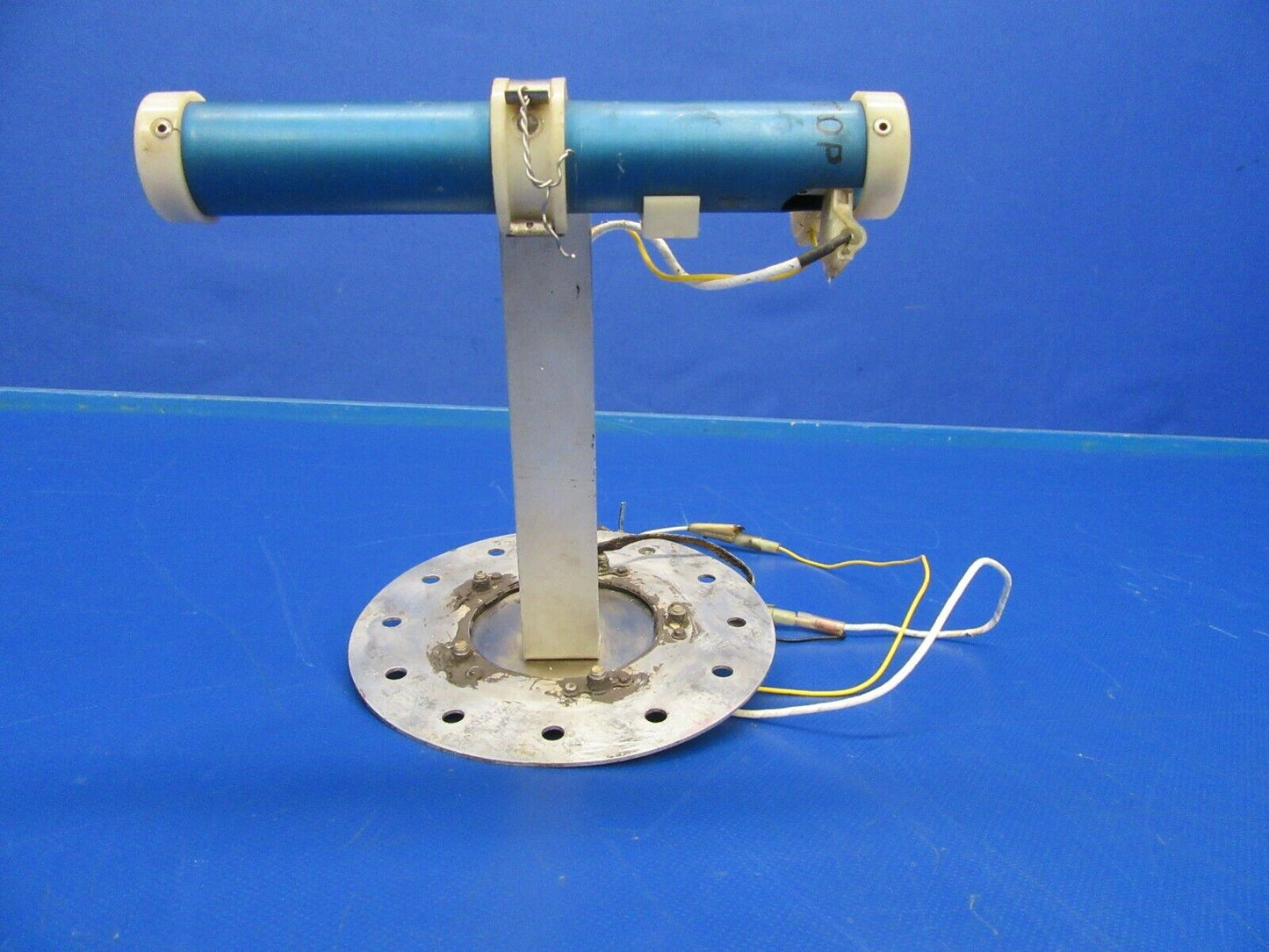 Cessna 310 / T310Q Sensor-Fuel Sending RH Wing P/N PAA700-2 (0619-335)