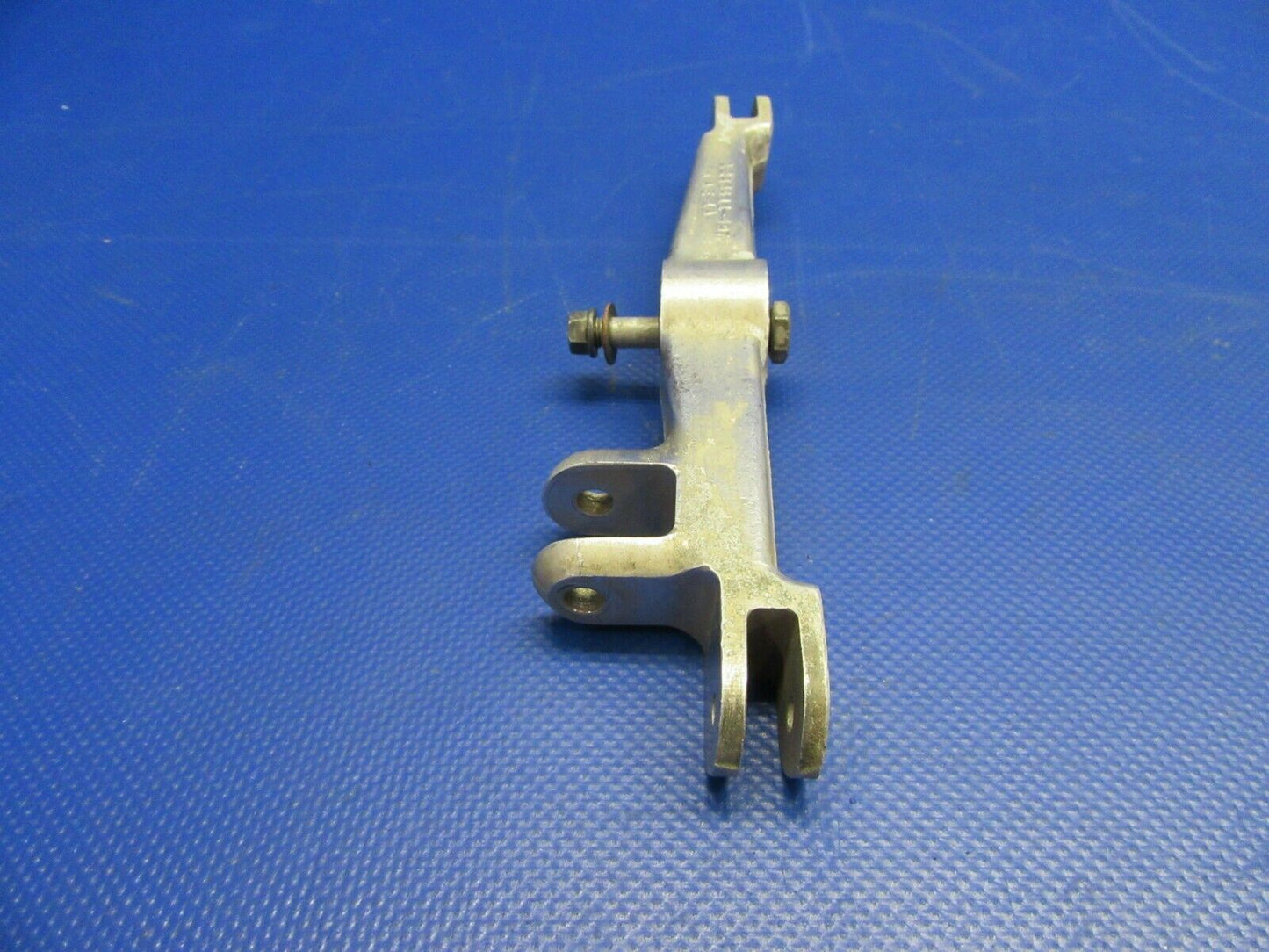 Cessna 210 / T210N Whiffle Tree Nose Gear P/N 1243411-1 (0921-612)