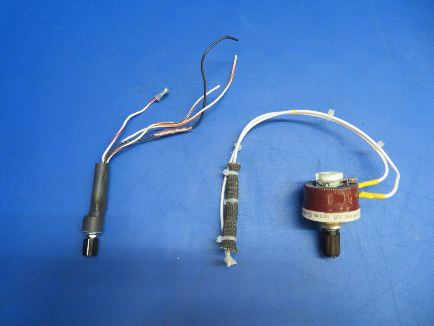 Lake LA-4-200 Ohmite Potentiometer Rheostat & Clarostat P/N RHS25RE (1222-819)