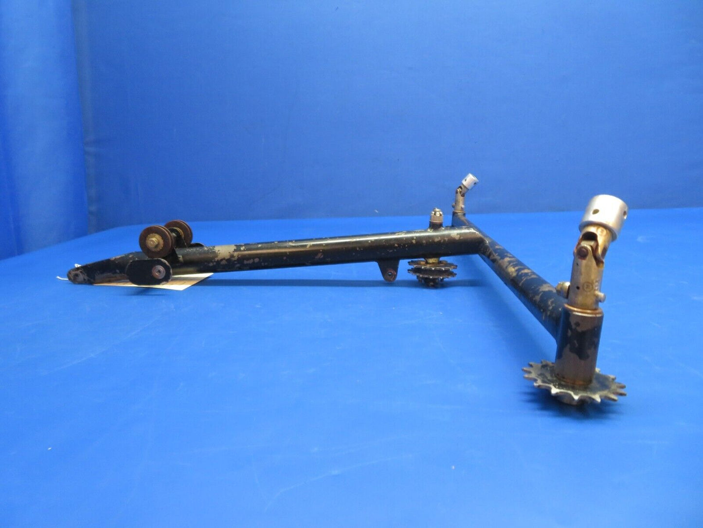 Piper PA-34-200T Seneca II Control Column Assy Tee Bar P/N 62703-34 (0223-941)