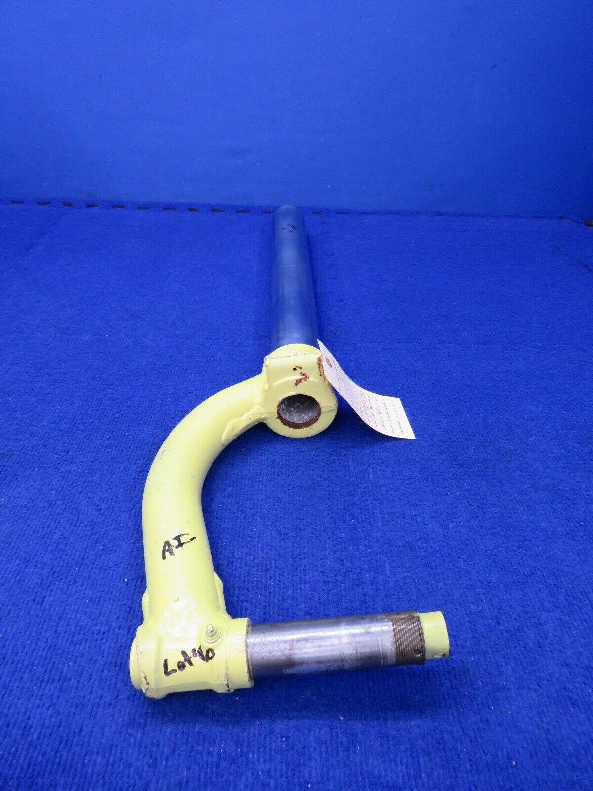 Beech Nose Gear P/N 50-820187-1, 50-820187-3 (0422-495)