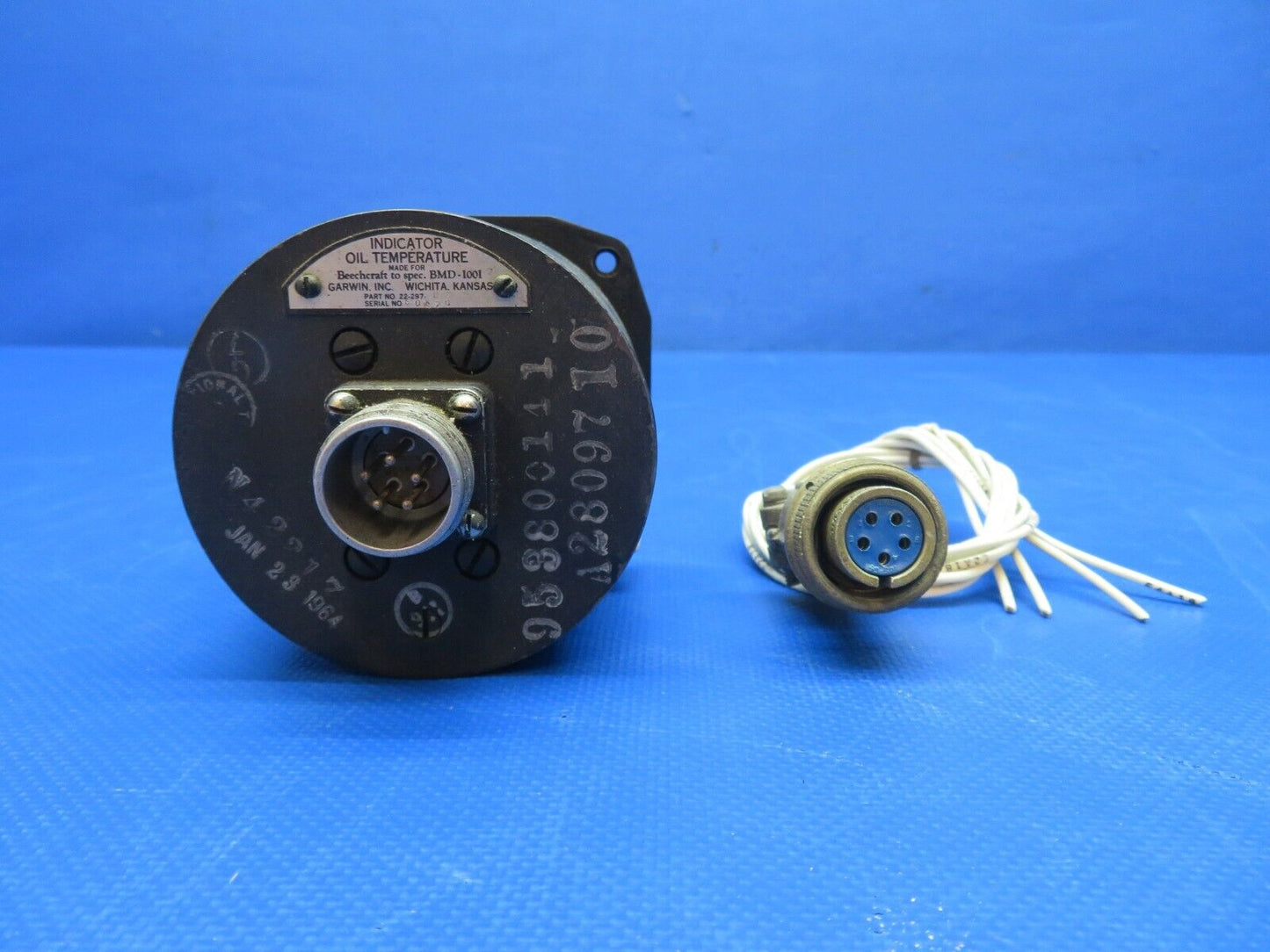 Garwin Oil Temperature Indicator w Connector P/N 22-297-023 WARRANTY (0324-1717)