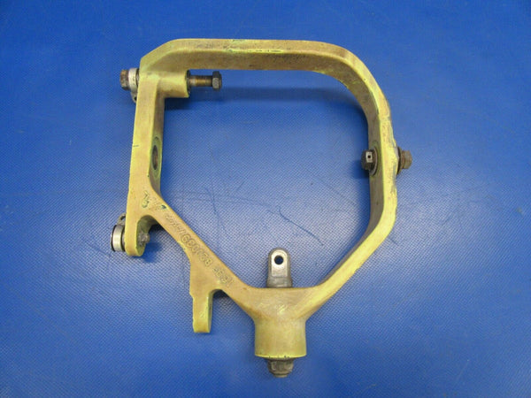 Beech Sierra B-24R Yoke Assy Nose Gear Steering P/N 169-820039-1 (0719-286)