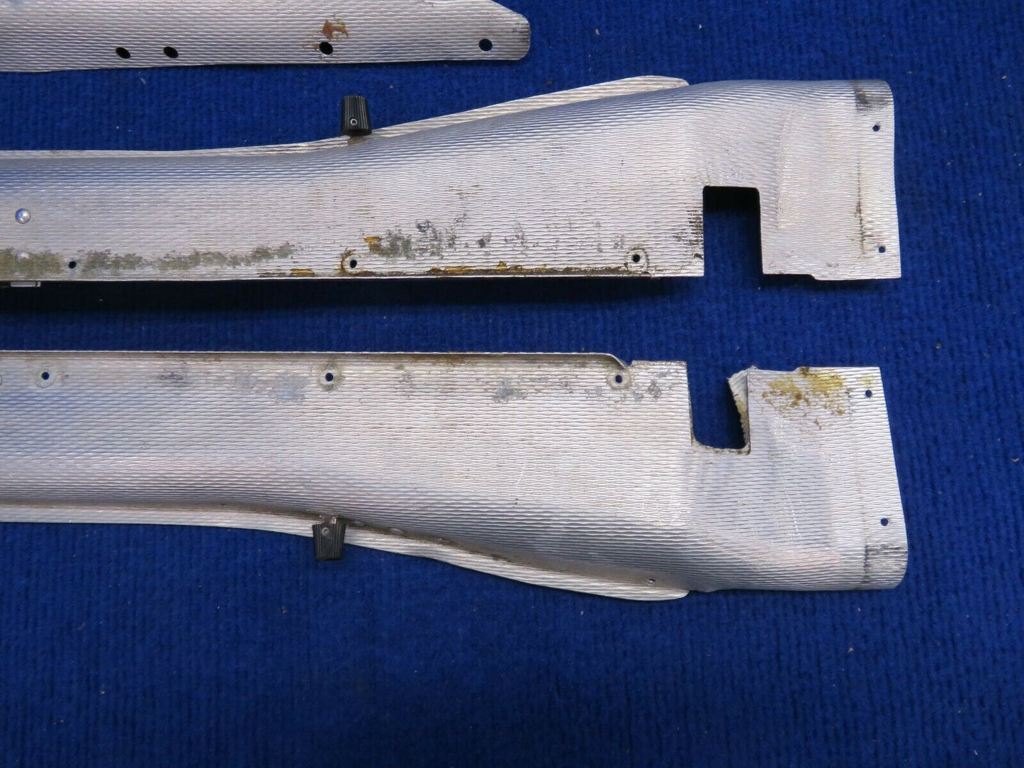 Piper PA-28R-201T Duct Assy Cabin Heat LH & RH Center & Rear 36511-02 (0222-847)