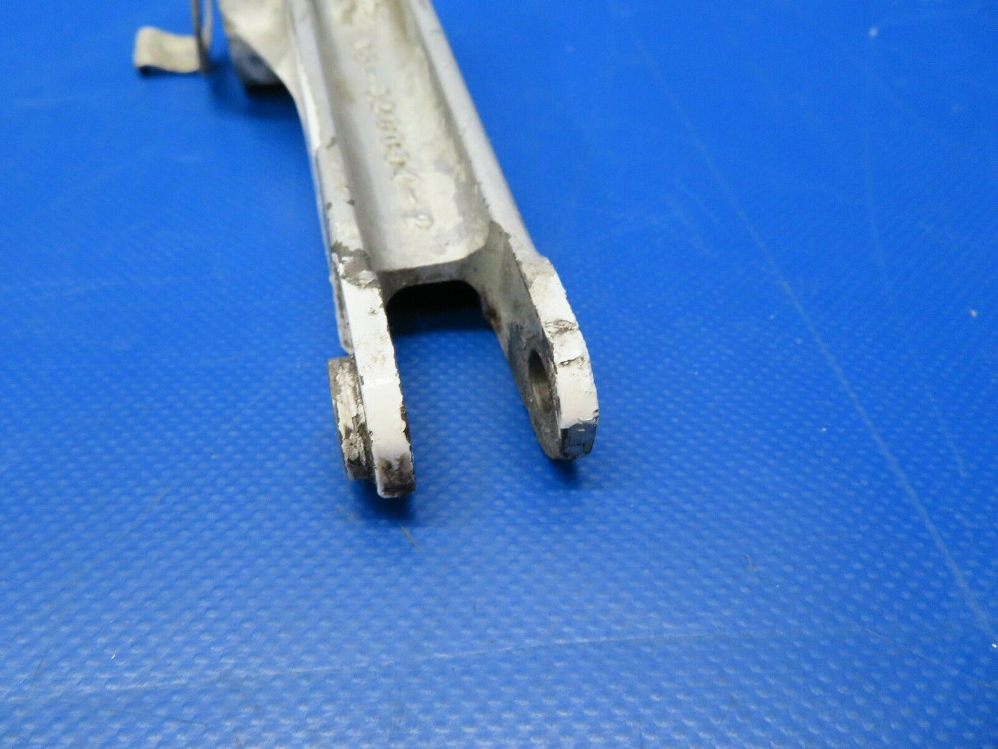 Beech Baron 95-B55 Arm Nose Gear Retract P/N 35-820094-2 (0320-102)