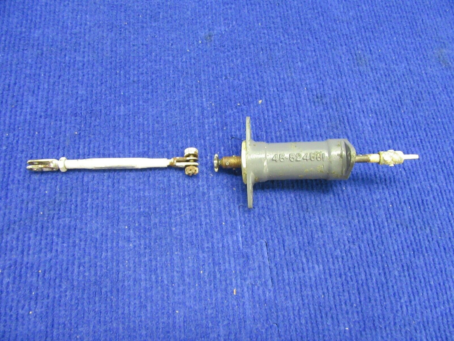 Beech Baron 95-B55 Trim Tab Actuator P/N 95-521000-603 (1221-405)