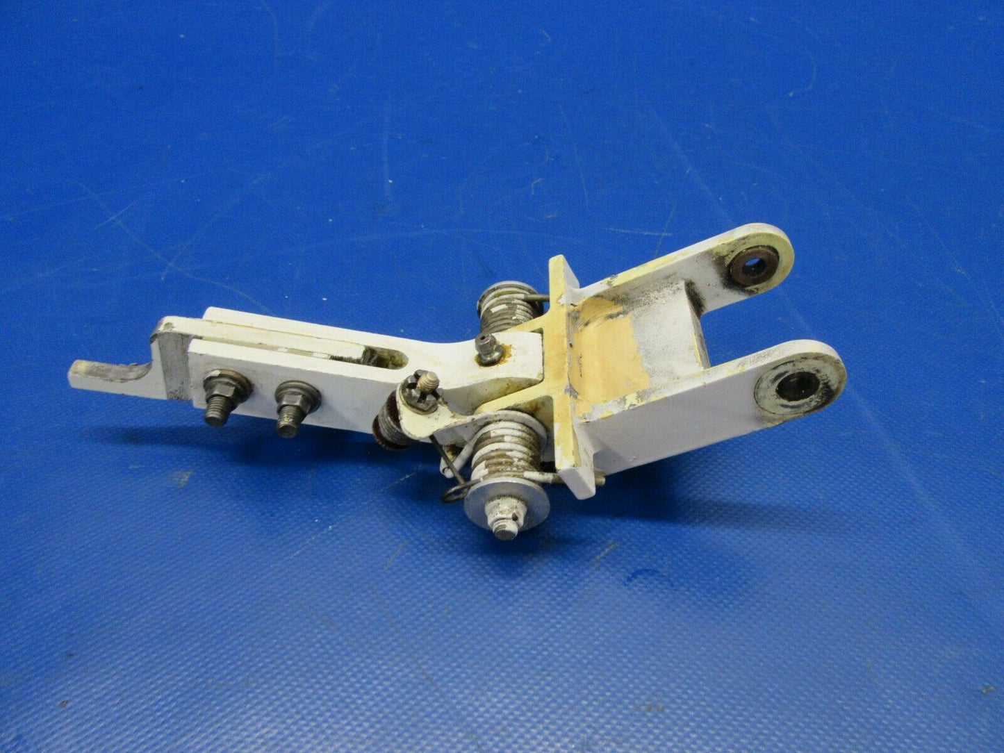 Beech Baron B-55 Main Gear Down Lock Assy LH P/N 60-810083-1 (0219-365)