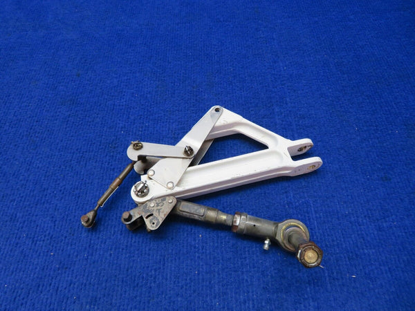 Piper PA-28R-200 Main Gear Truss Assy Link LH P/N 67025-05 (0822-462)