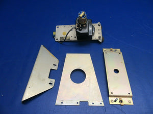 Edo- Aire Mitchell Pitch Trim Servo w / Brackets 14V P/N IC373-6-677 (0521-549)