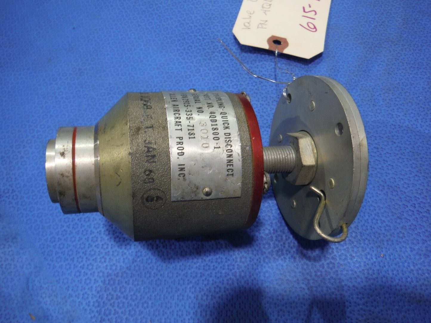 Allen Aircraft Products Valve/Quick Disconnect P/N 4QD1800-1  (615-124)