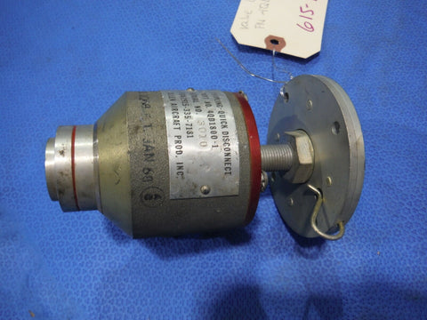 Allen Aircraft Products Valve/Quick Disconnect P/N 4QD1800-1  (615-124)
