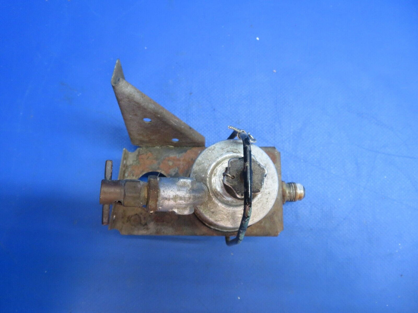 Piper PA-28-201T Dakota Fuel Strainer Gascolator Assy P/N 35715-03 (1222-673)