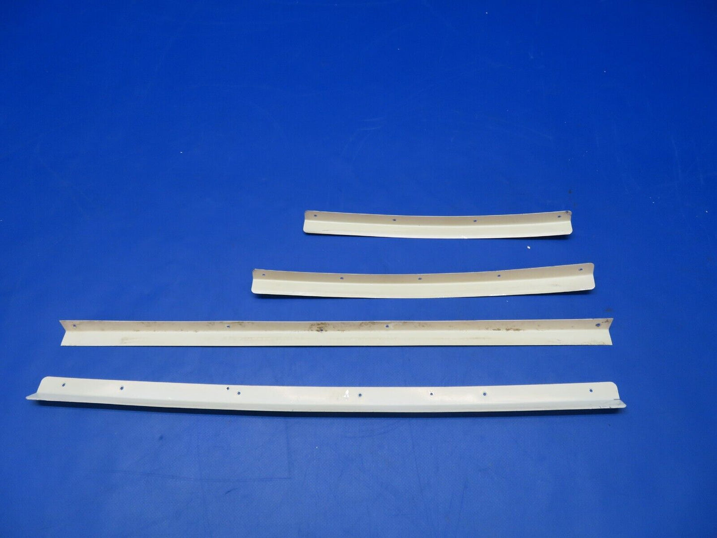 Piper PA-28R-201T Window Retainer Set (1122-475)