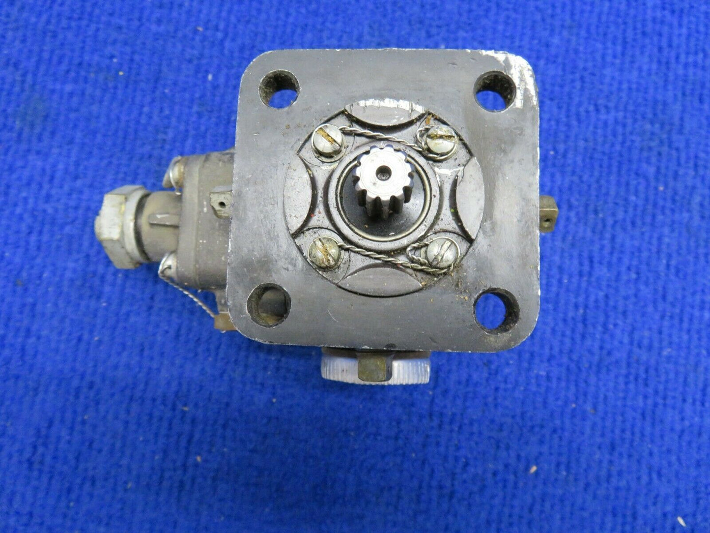 Continental W670 Titan Fuel Pump P/N CH-5495 CORE (0222-593)