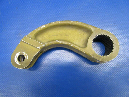 Cessna 310 R Bellcrank and Torque Tube P/N 5045203-2, 0842130-4 (0219-325)