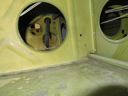 1978 Piper PA-34-200T Seneca LH Wing P/N 37093-03 (0423-104)